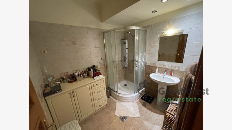 Debrecen, Tesco Area, family house  