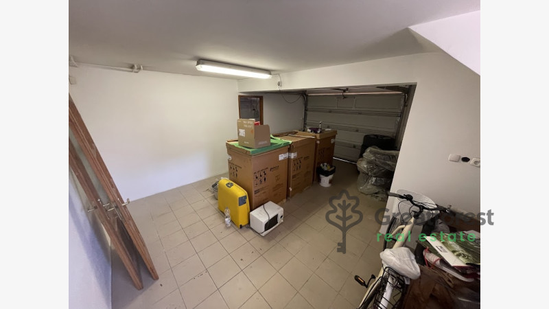 Debrecen, Tesco Area, family house  