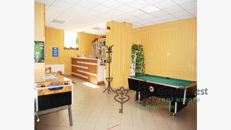 Debrecen, Kassai Campus Area, commercial premises not in shopping center  