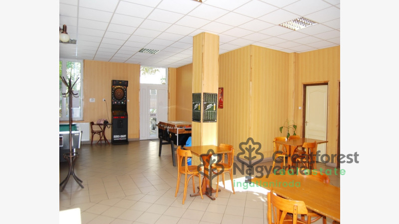 Debrecen, Kassai Campus Area, commercial premises not in shopping center  