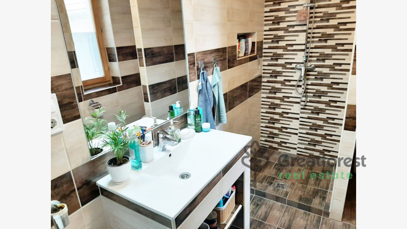 Debrecen, City South-East, family house  