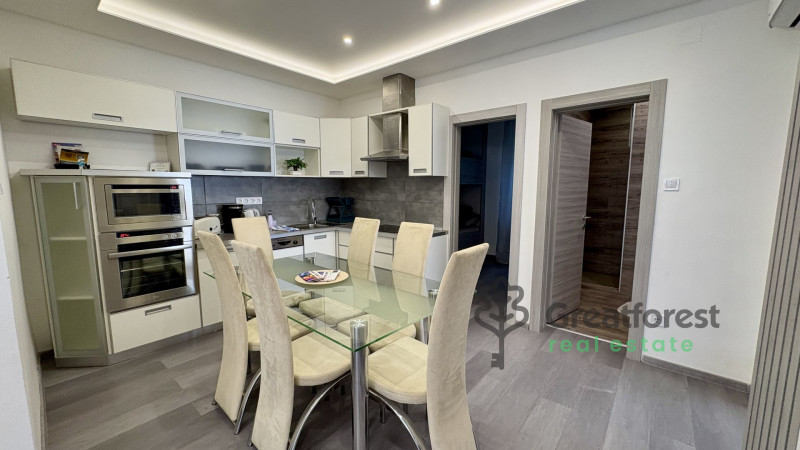 Debrecen, Tesco Area, family house  