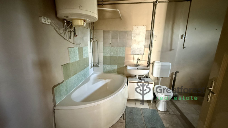 Debrecen, City North-East, family house  