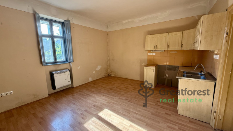 Debrecen, City North-East, family house  