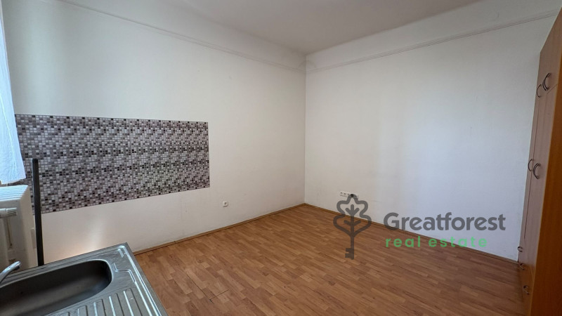 Debrecen, City Center, office not in office building  