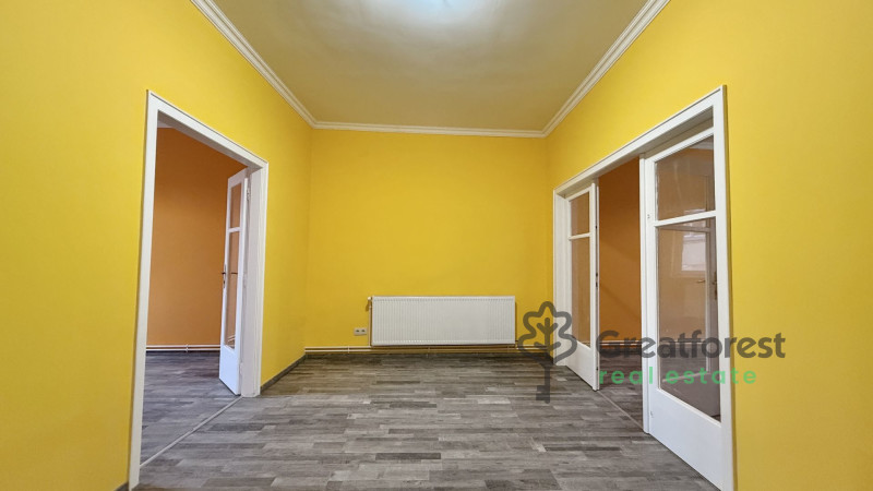 Debrecen, City Center, flat  