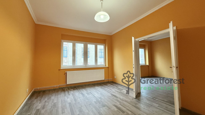 Debrecen, City Center, flat  