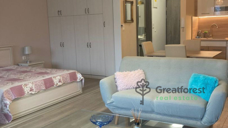 Debrecen, Close To Plaza, flat  