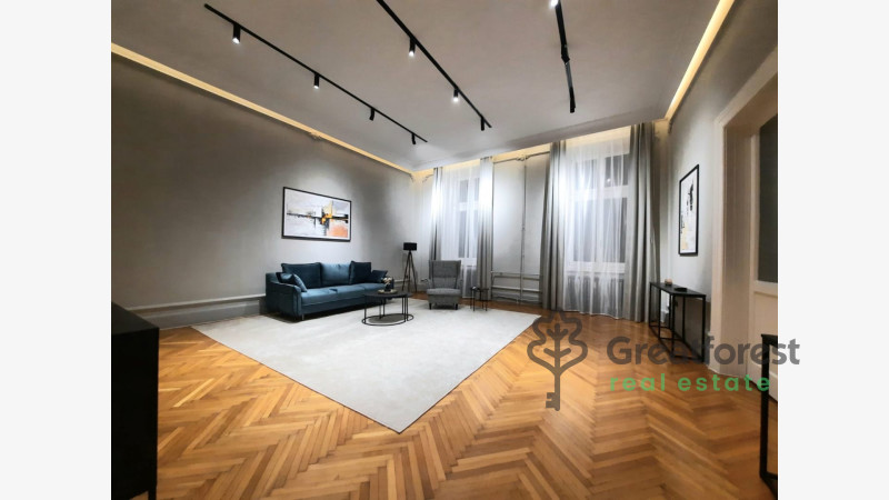 Debrecen, City Center, flat  