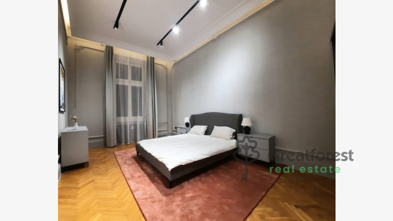 Debrecen, City Center, flat  