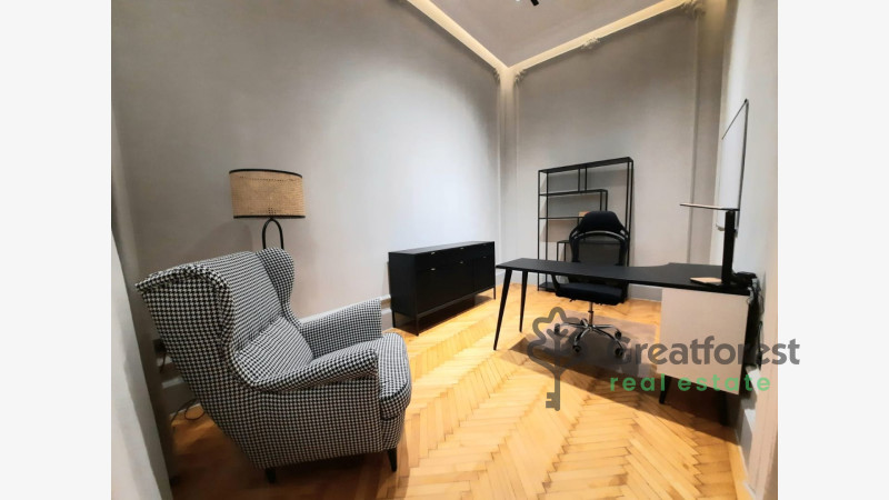 Debrecen, City Center, flat  