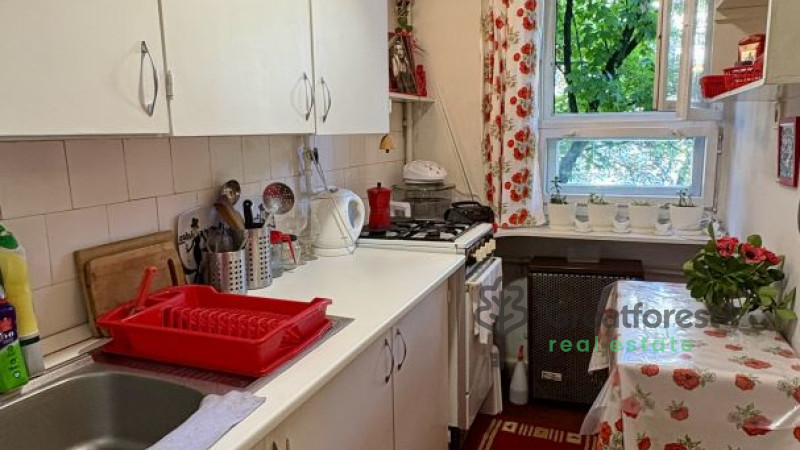 Debrecen, Close To Plaza, flat  