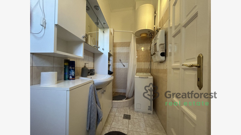 Debrecen, Close To Plaza, part of a house  