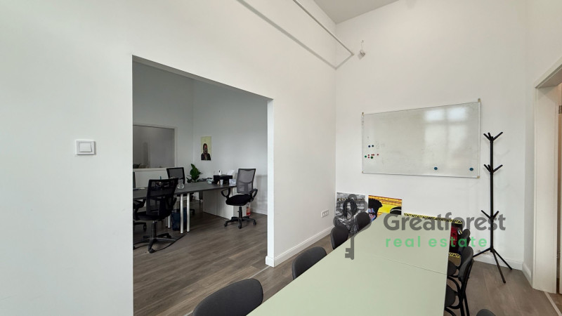 Debrecen, City Center, office not in office building  