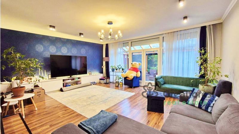 Debrecen, City Center, family house  