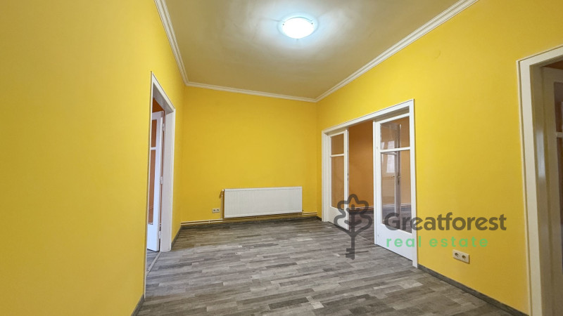 Debrecen, City Center, flat  