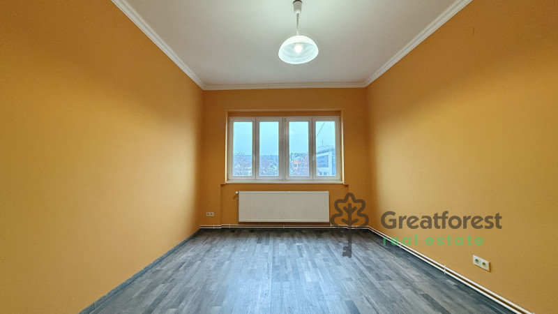 Debrecen, City Center, flat  