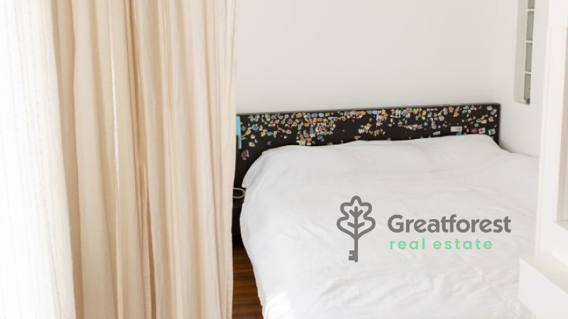 Debrecen, Bem Square, flat  