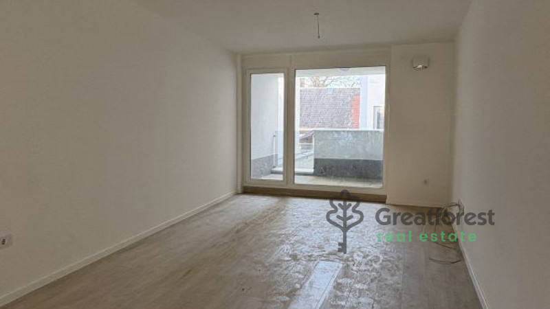 Debrecen, City Center, flat  