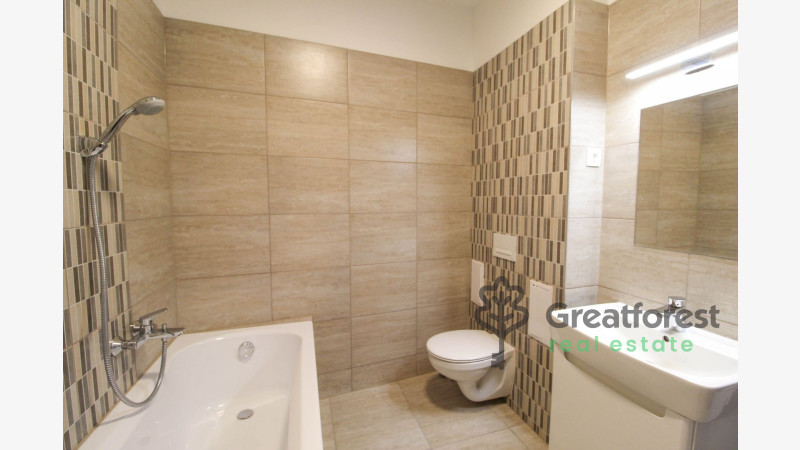 Debrecen, Close To Plaza, flat  