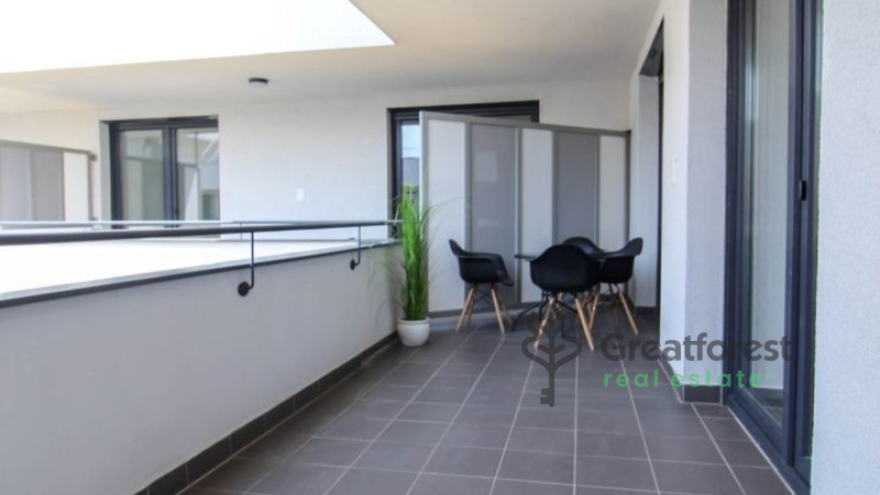 Debrecen, Close To Plaza, flat  