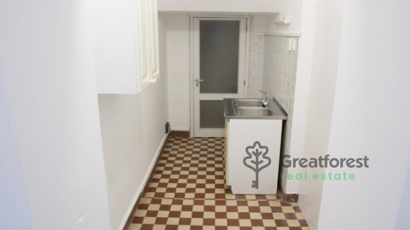 Debrecen, Close To Bem Square, commercial premises not in shopping center  