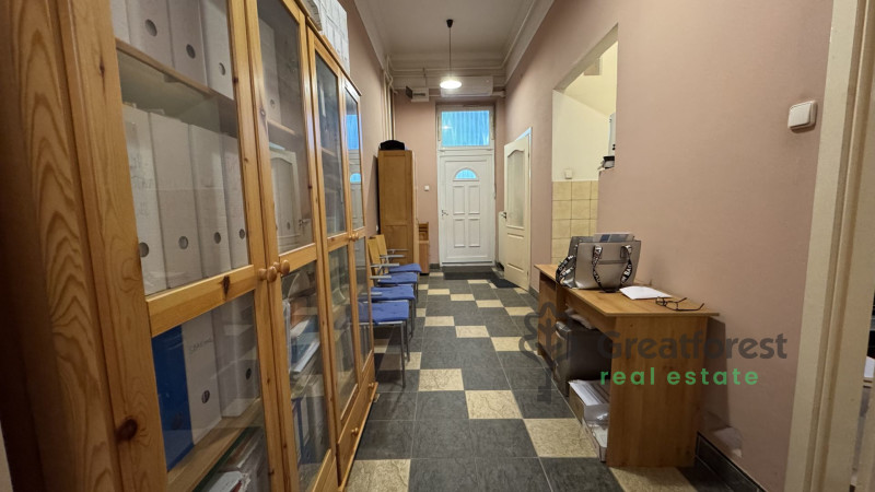 Debrecen, Close To Plaza, attached house  