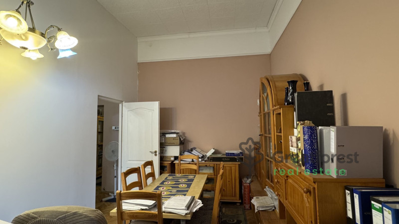 Debrecen, Close To Plaza, attached house  