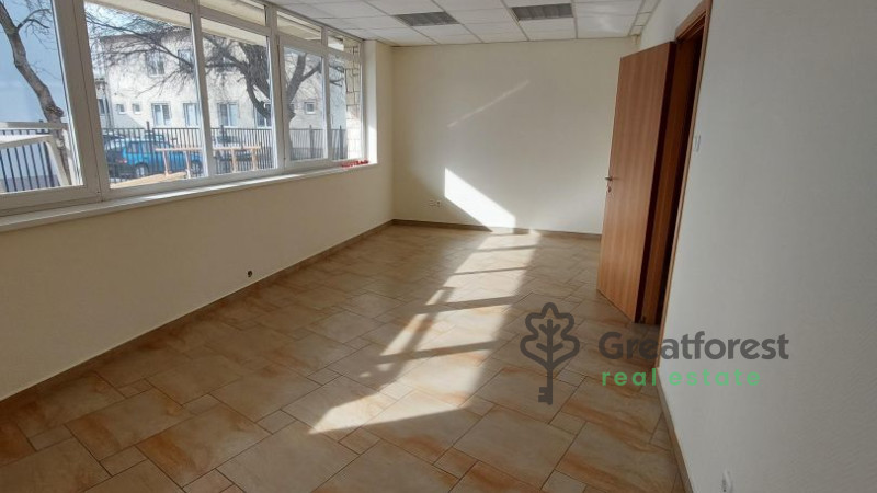 Debrecen, City Center, commercial premises not in shopping center  