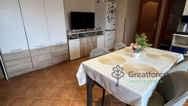 Téglás, attached house  