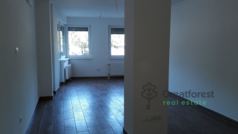 Debrecen, City South-West, office in office building  