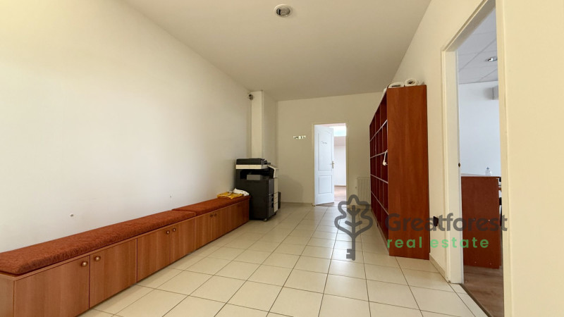 Debrecen, City South-East, office not in office building  