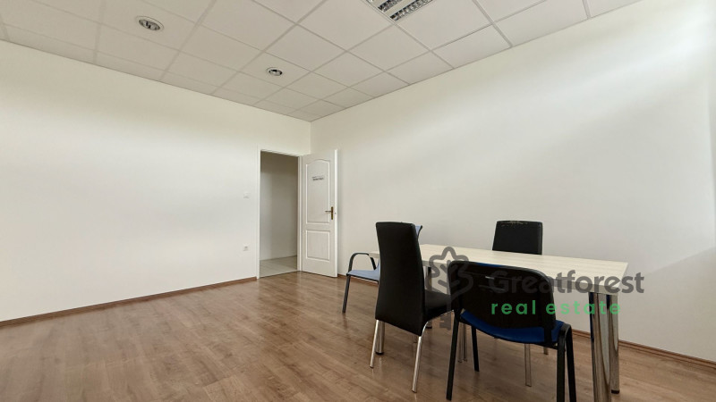 Debrecen, City South-East, office not in office building  