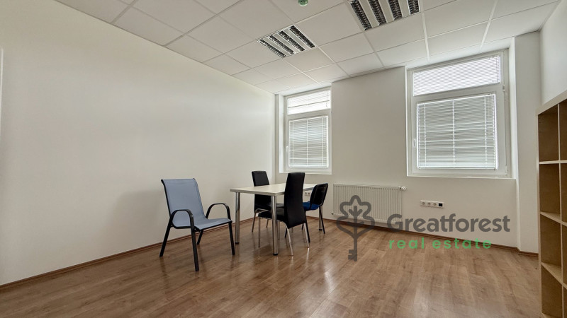 Debrecen, City South-East, office not in office building  