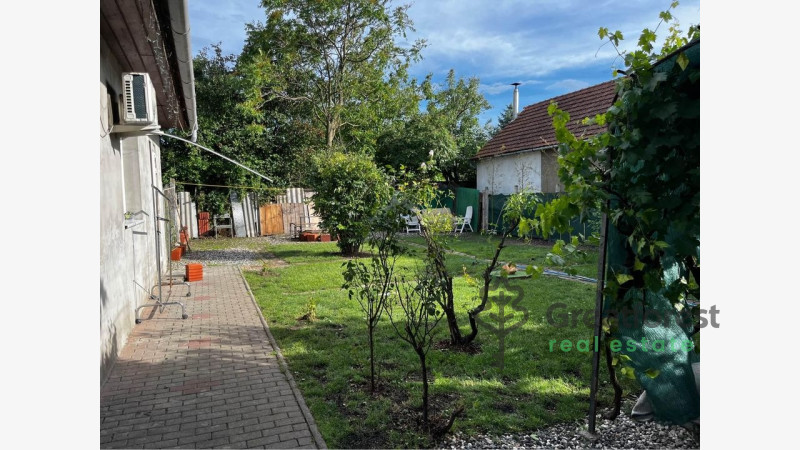 Debrecen, City South-West, family house  