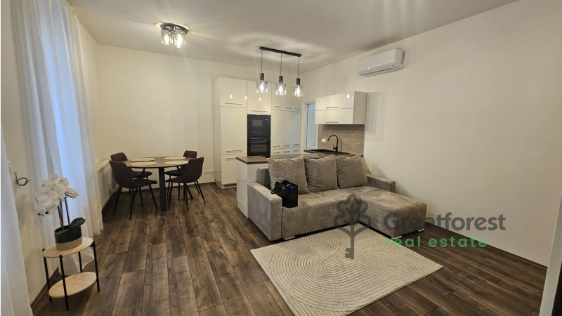 Debrecen, City Center, flat  