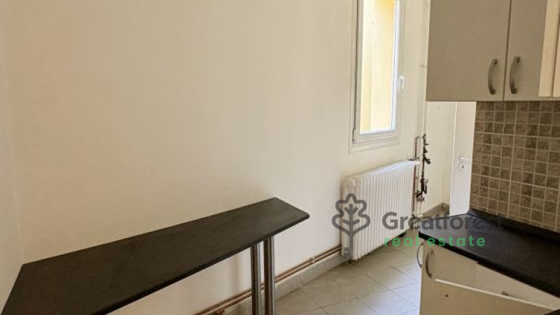 Debrecen, City Center, office not in office building  