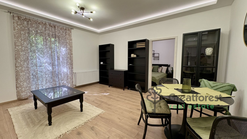 Debrecen, City Center, flat  