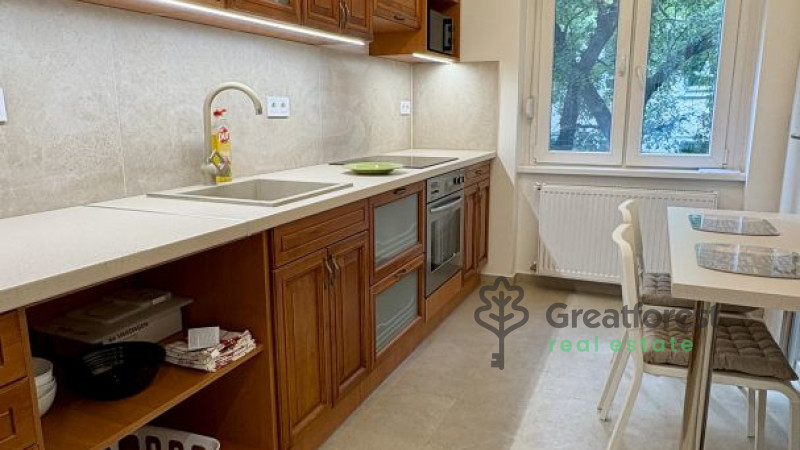 Debrecen, City Center, flat  