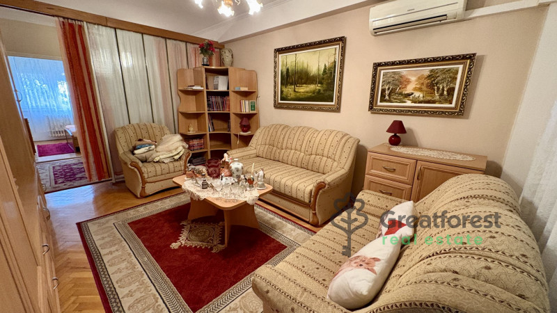 Debrecen, City Center, block of flats  