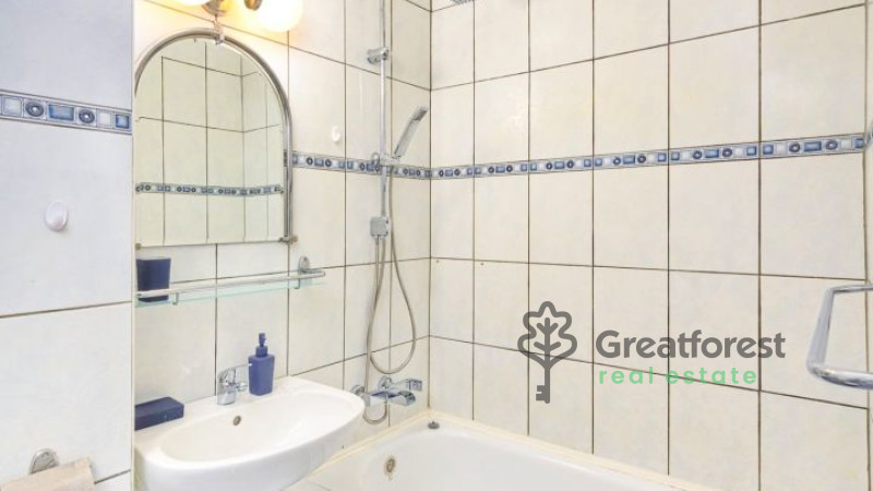 Debrecen, Bem Square, flat  