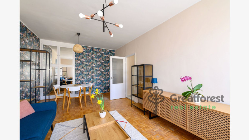 Debrecen, Bem Square, flat  