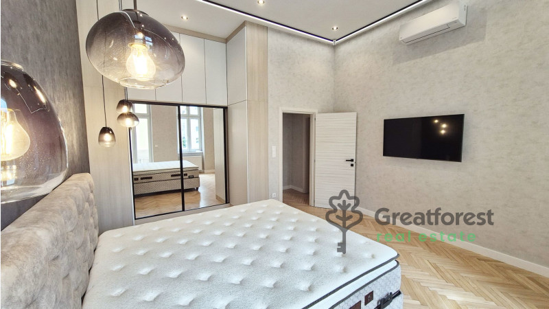 Debrecen, City Center, flat  