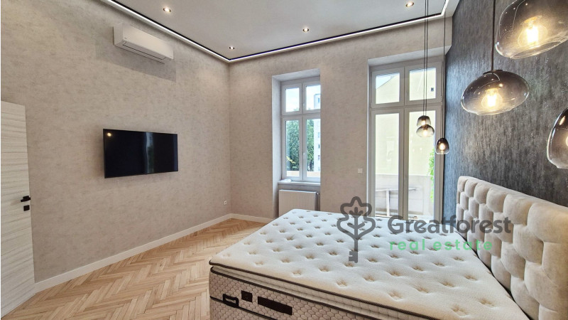Debrecen, City Center, flat  