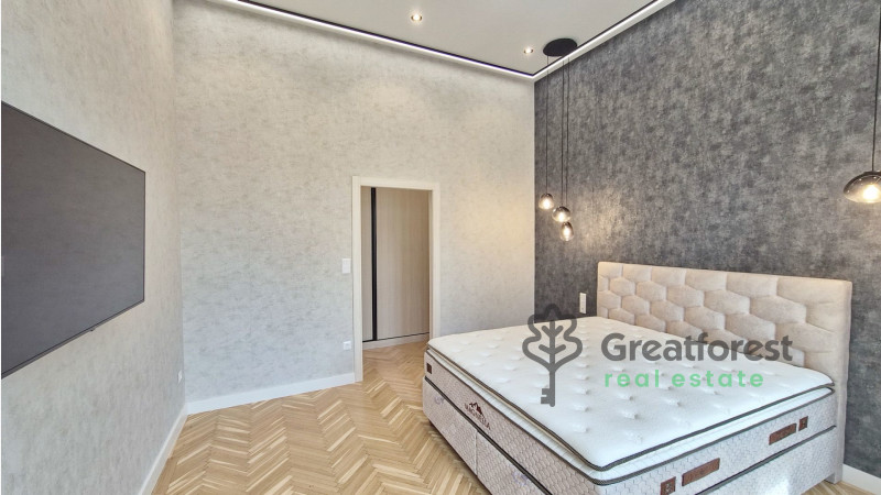 Debrecen, City Center, flat  