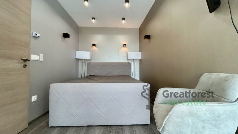 Debrecen, Close To Plaza, flat  