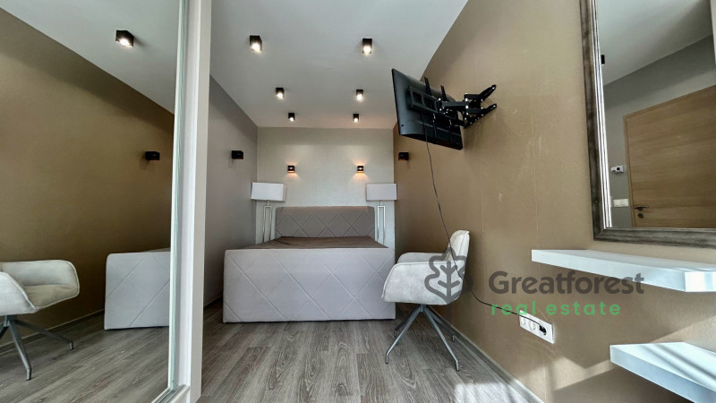 Debrecen, Close To Plaza, flat  