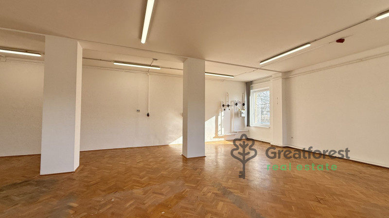 Debrecen, City South-East, office in office building  