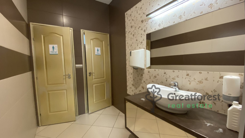 Debrecen, City Center, commercial premises not in shopping center  