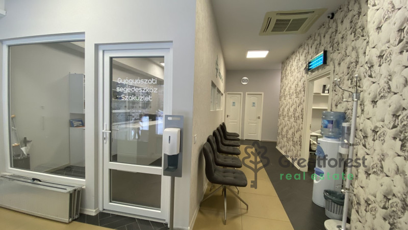 Debrecen, City Center, commercial premises not in shopping center  